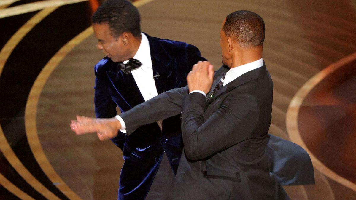Así fue la bofetada de Will Smith a Chris Rock que dinamitó la ceremonia de los Oscar 2022